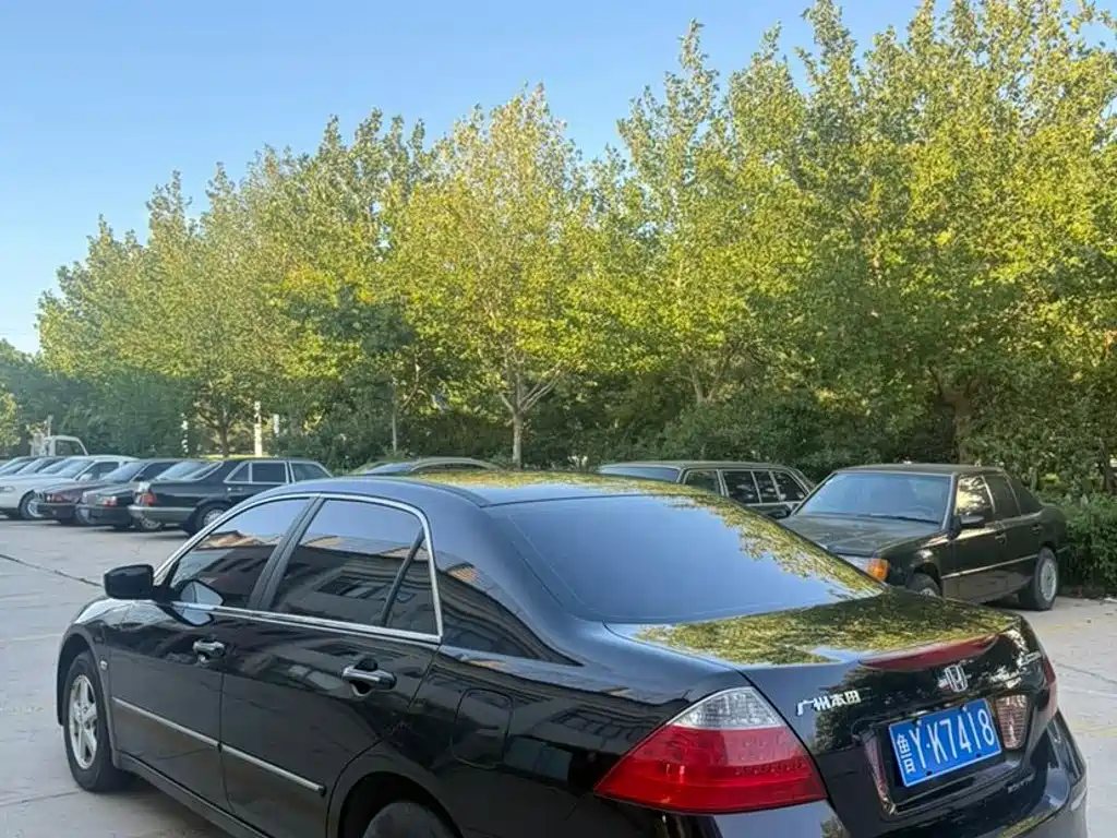 Honda Accord — миниатюра 5