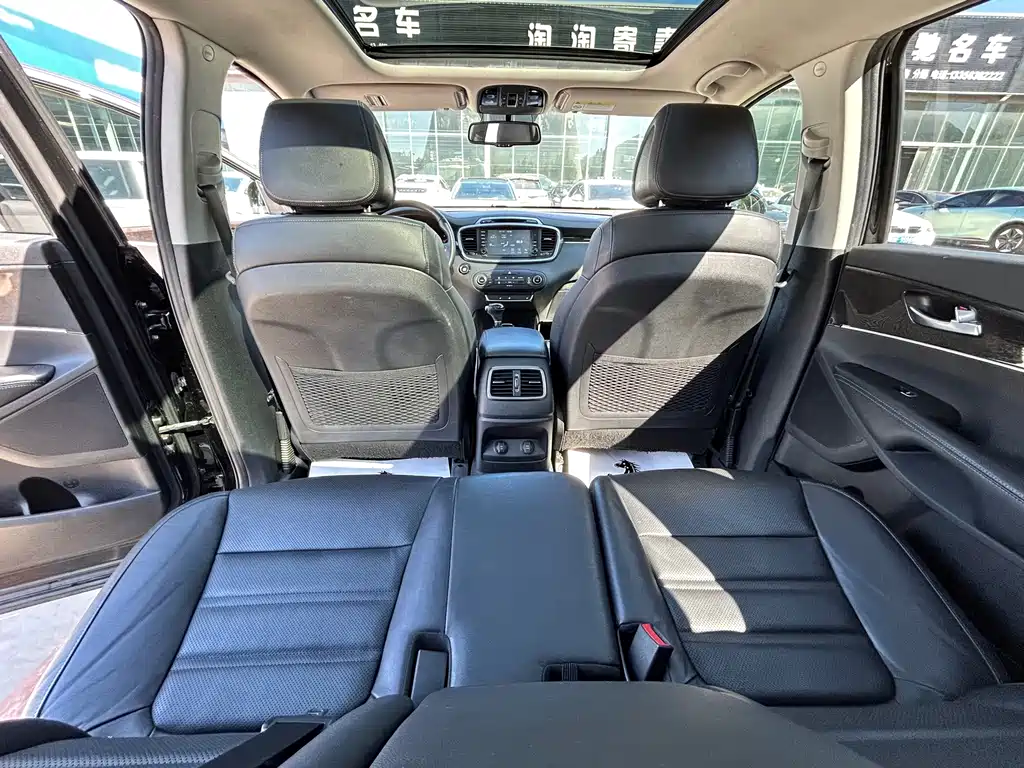 Kia Sorento — миниатюра 11