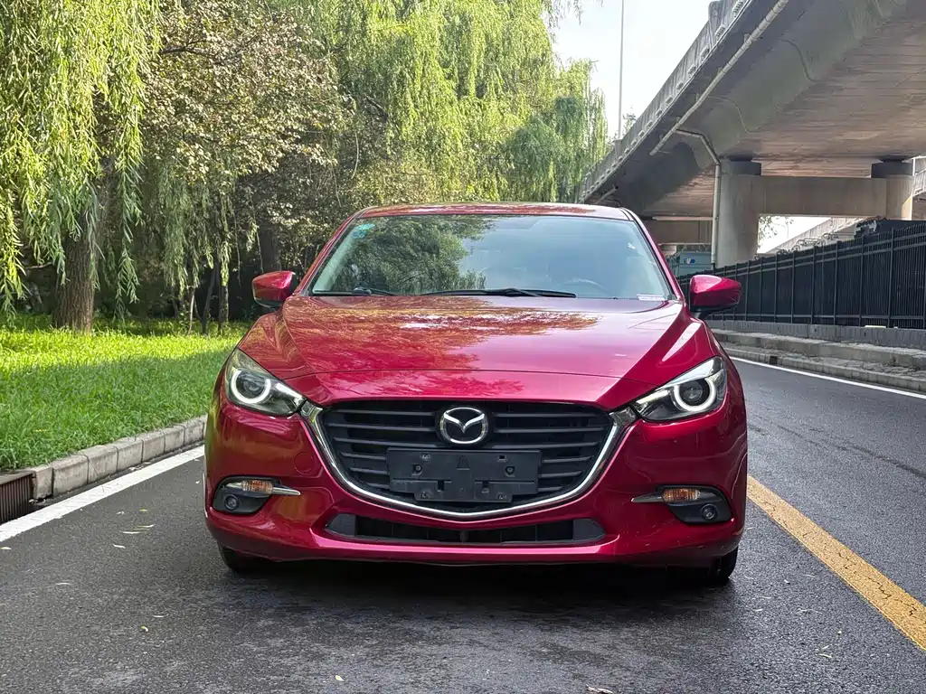 Mazda 3 Axela — миниатюра 2