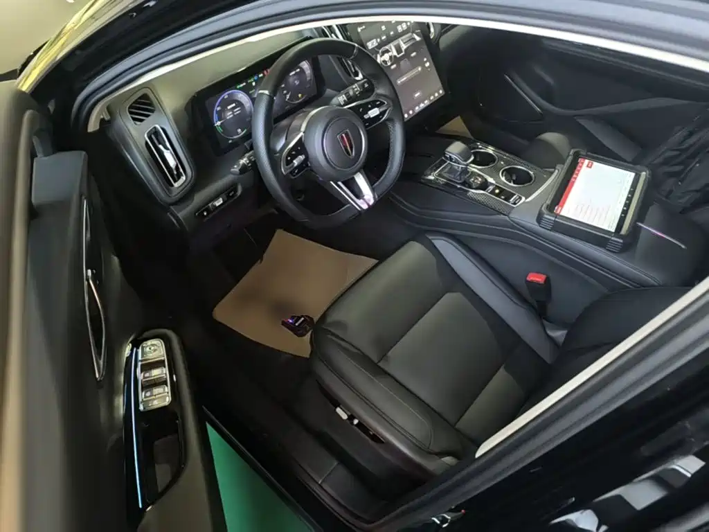 Hongqi Hongqi HS3 PHEV — миниатюра 16