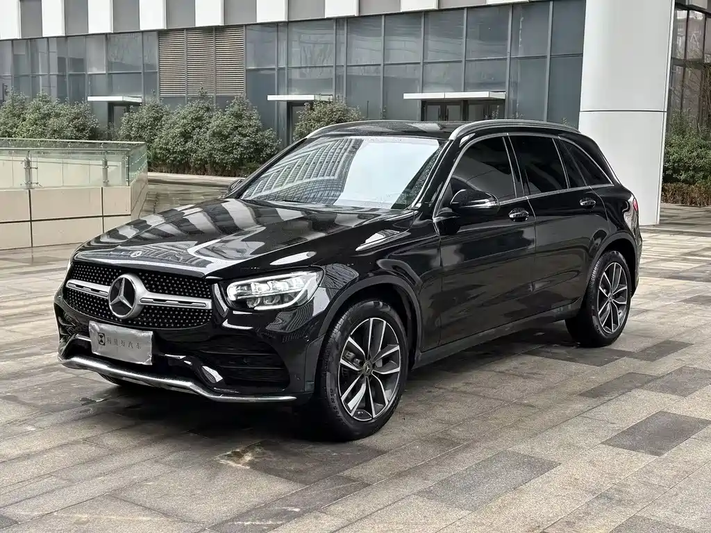 MERCEDES-BENZ GLC