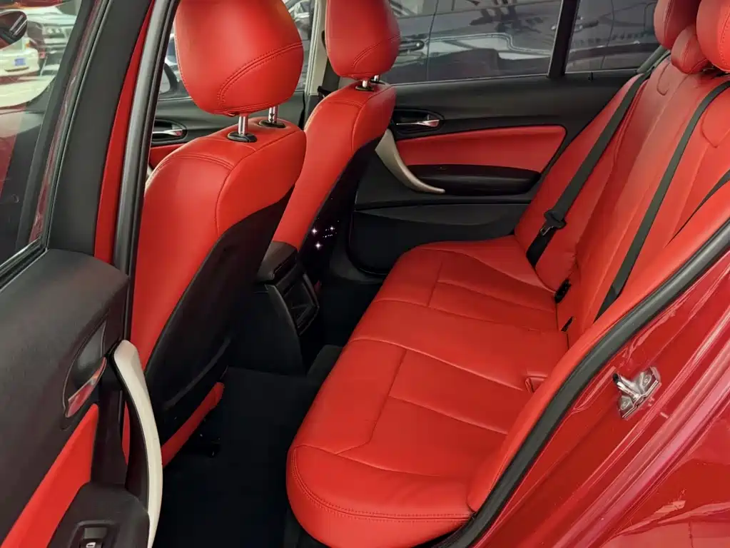 BMW 1 Series (Import) — миниатюра 6