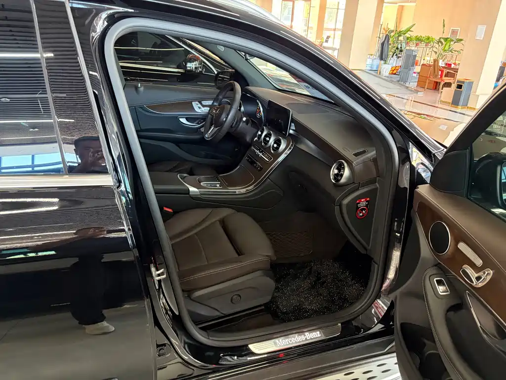 Mercedes-Benz GLC — миниатюра 11