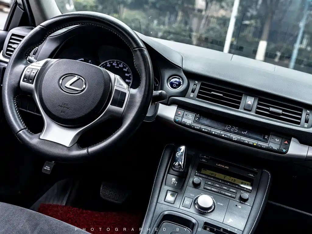 Lexus CT — миниатюра 4