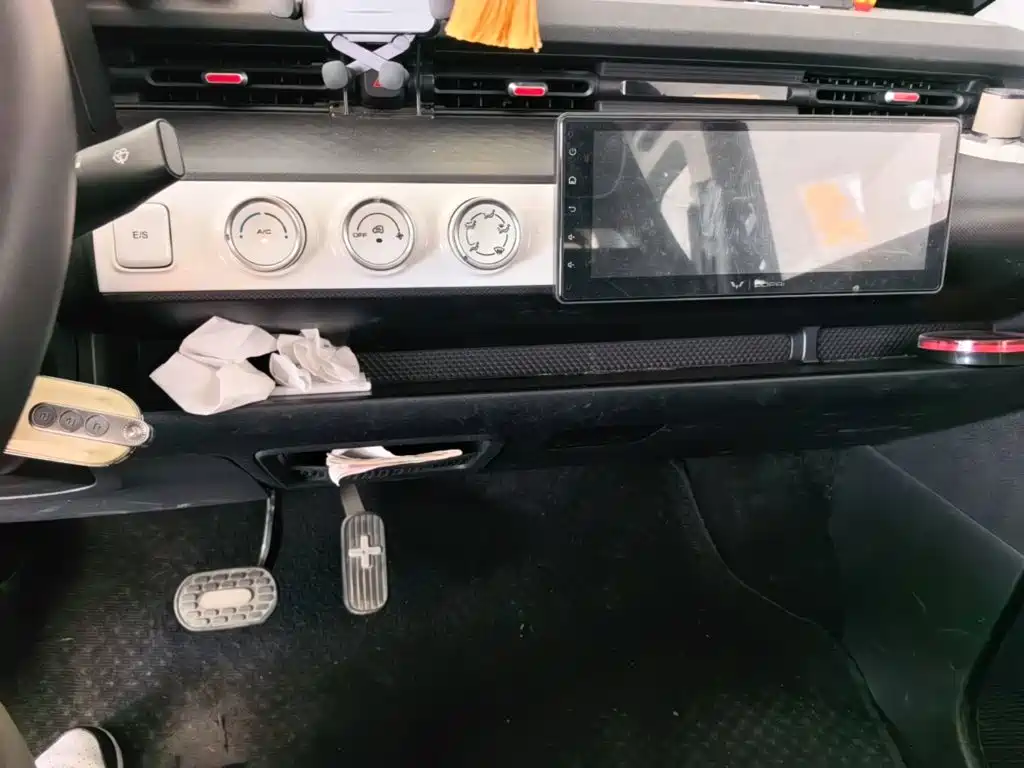 Wuling MINIEV — миниатюра 13