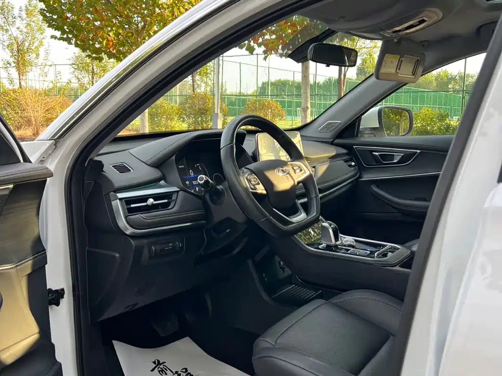 Chery Tiggo 8 — миниатюра 8