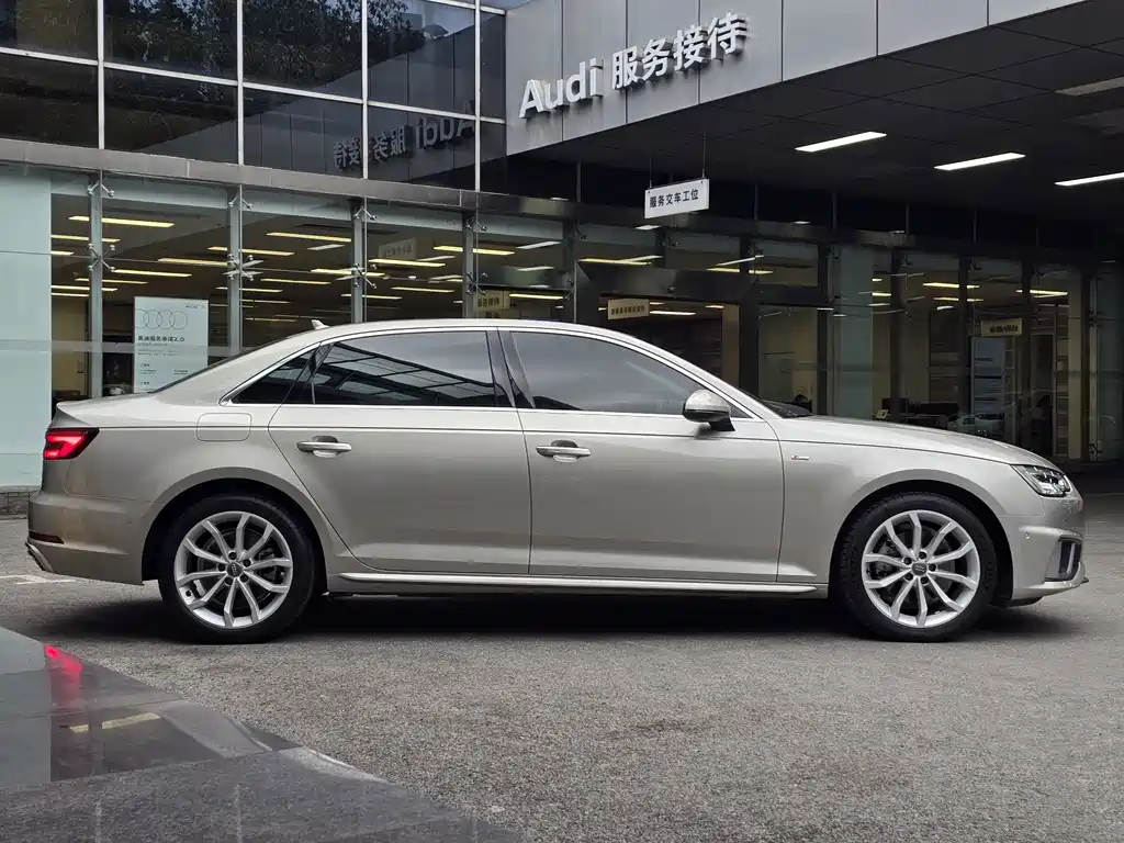 Audi A4L — миниатюра 4