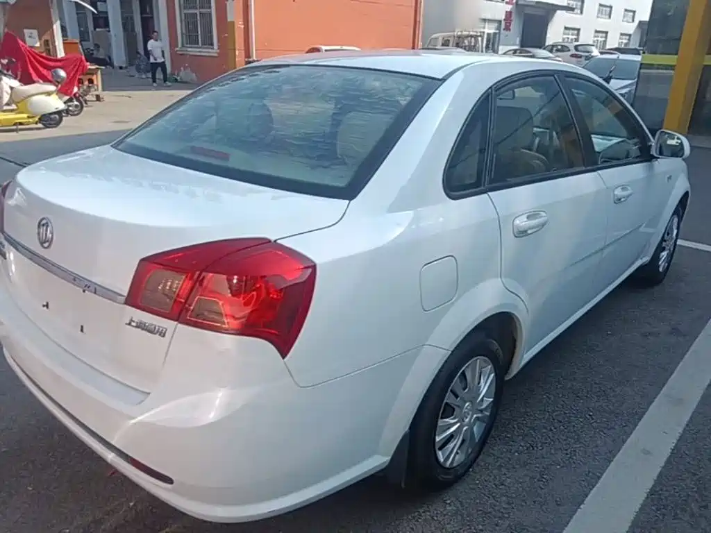 Buick Excelle — миниатюра 7