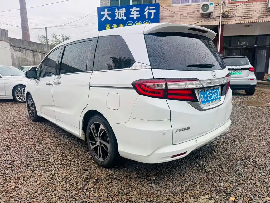 Honda Odyssey — миниатюра 8