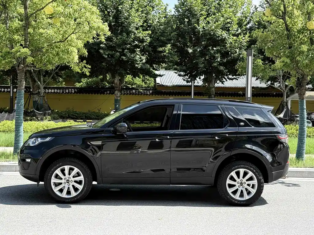 Land Rover Discovery Sport — миниатюра 8