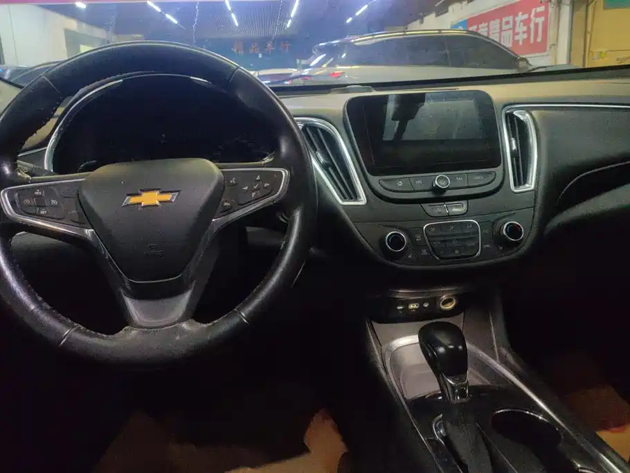 Chevrolet Malibu XL — миниатюра 12
