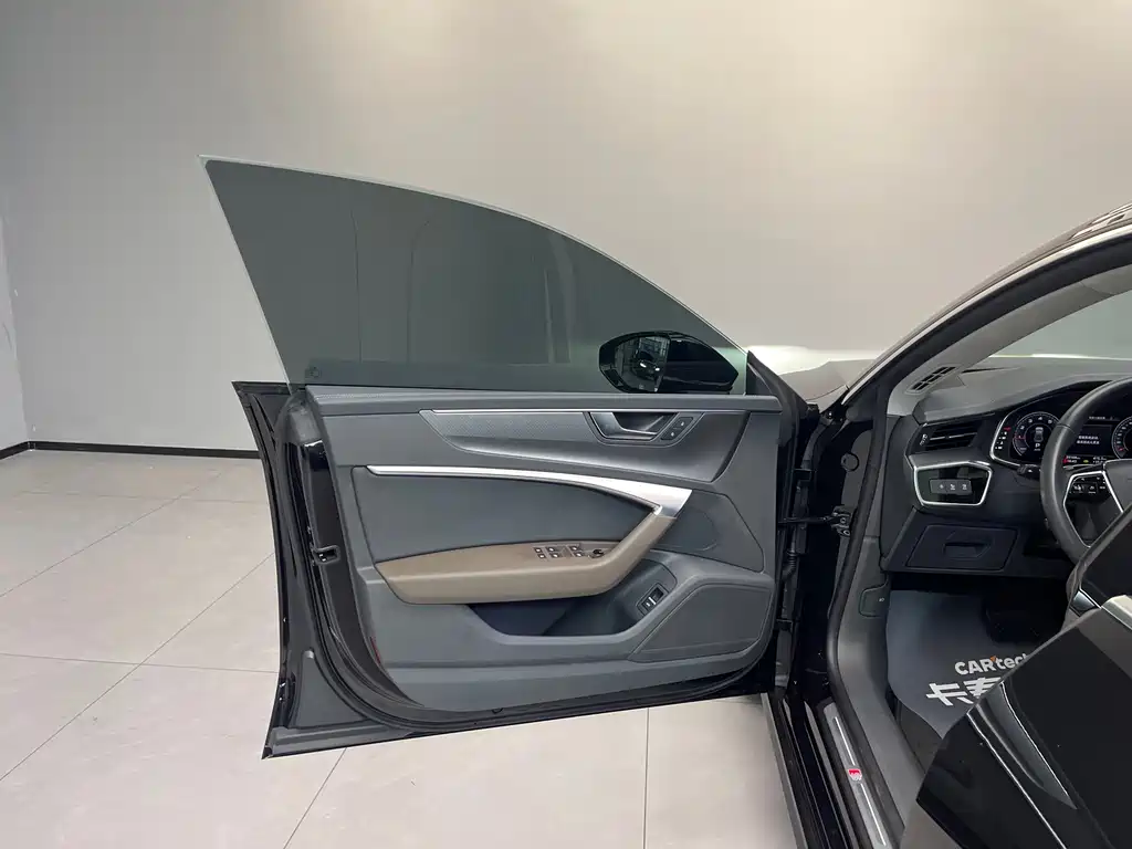 Audi A7L — миниатюра 18