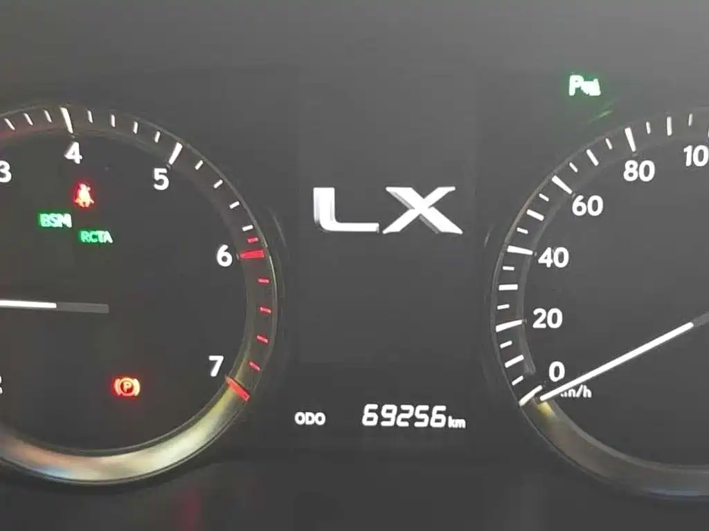 Lexus LX — миниатюра 12