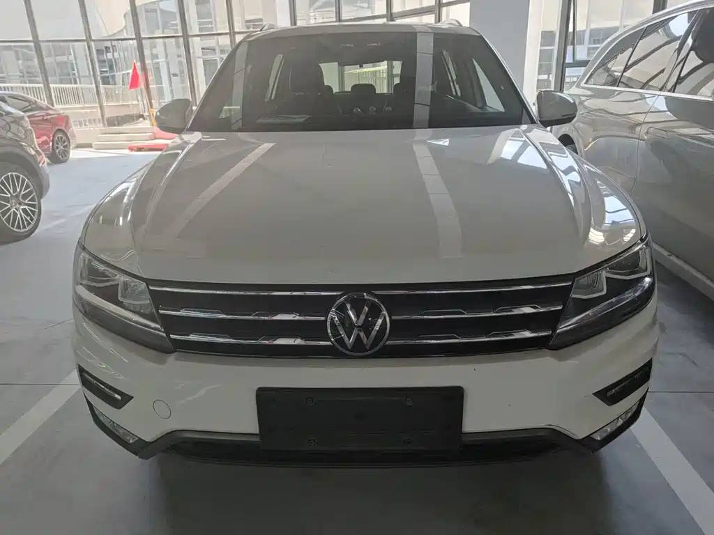 Volkswagen Tiguan L — миниатюра 2