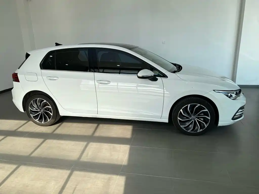 Volkswagen Golf — миниатюра 6
