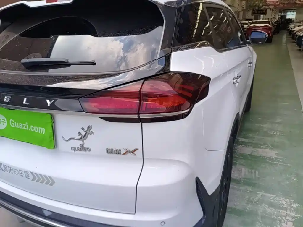Geely Boyue — миниатюра 8