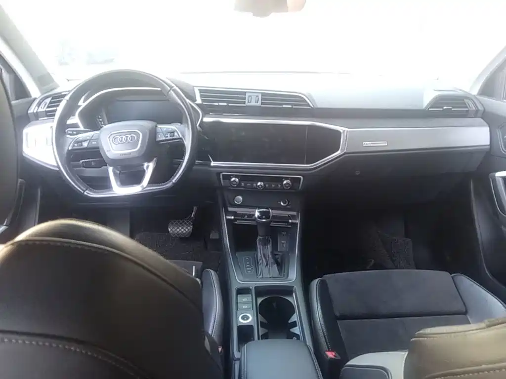 Audi Q3 — миниатюра 10