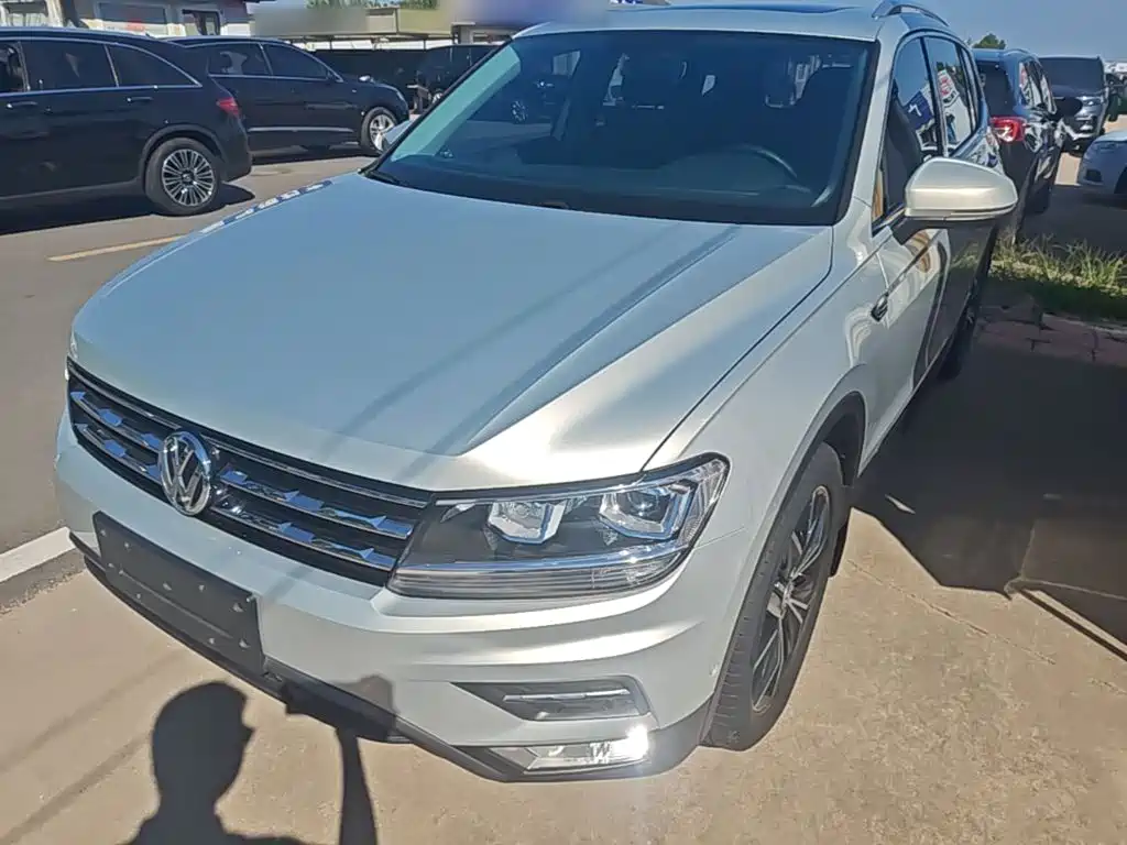 Volkswagen Tiguan L — миниатюра 2