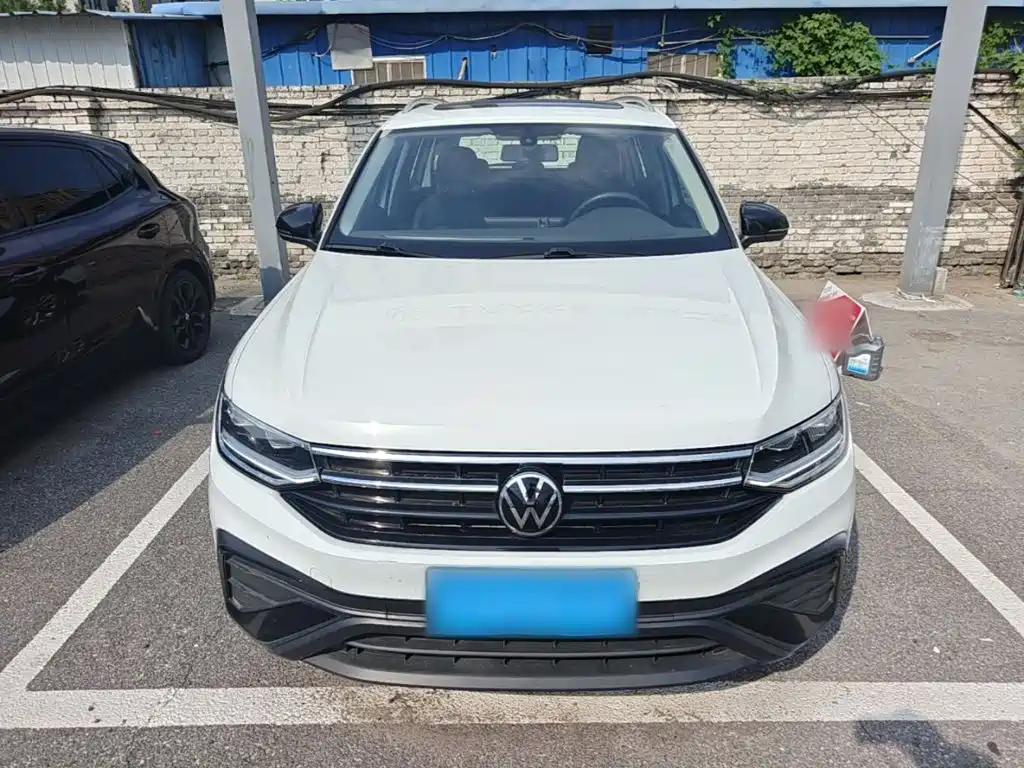 Volkswagen Tiguan L — миниатюра 3