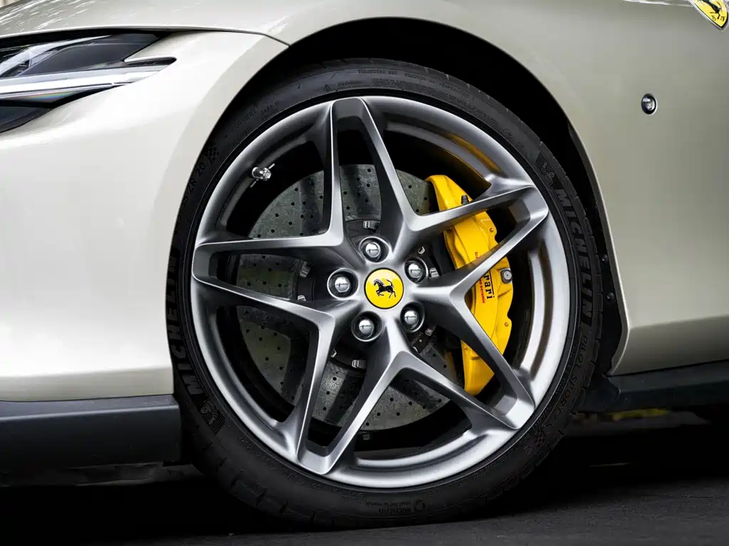 Ferrari Roma — миниатюра 4