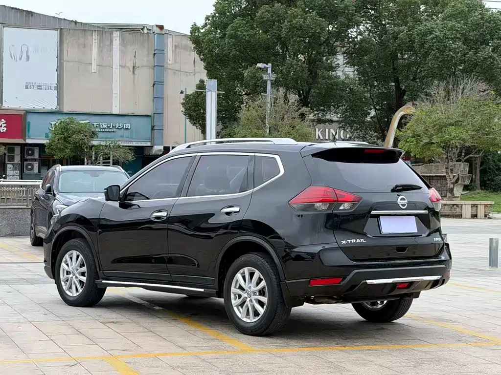 Nissan X-Trail — миниатюра 4
