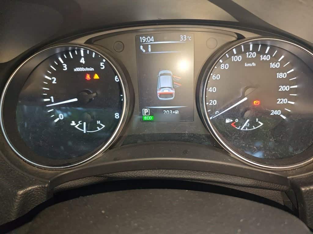Nissan Qashqai 2.0 л 2021 г. Белый, пробег 30099 км