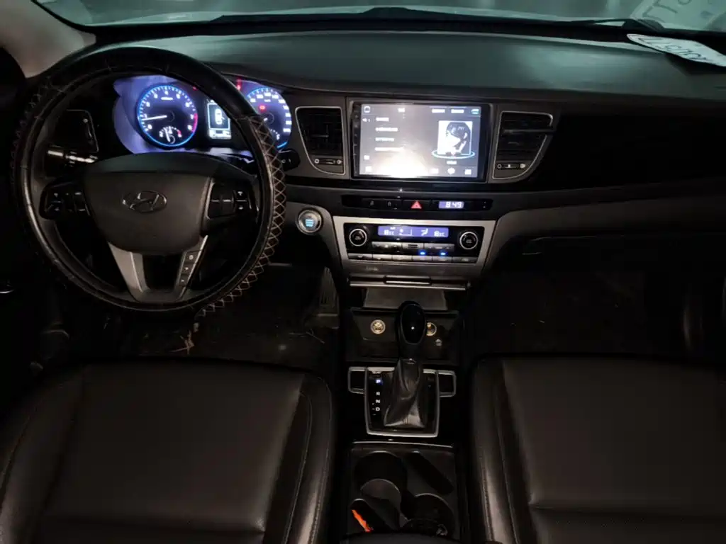 Hyundai Mistra — миниатюра 10