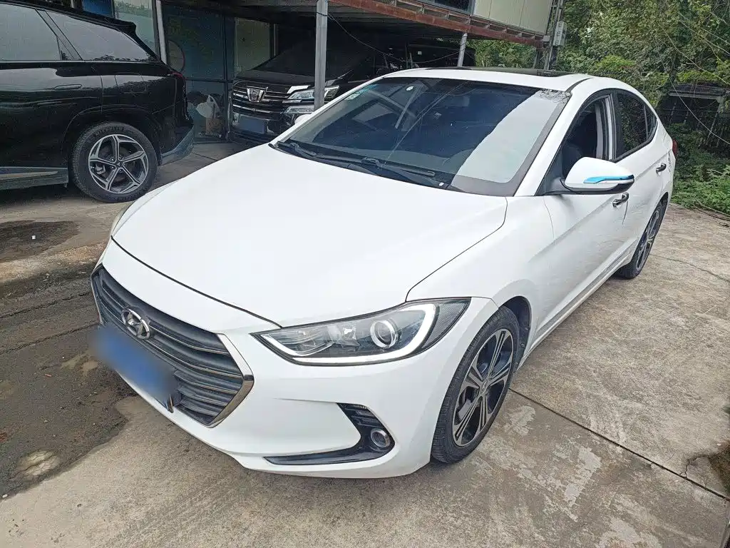 Hyundai Elantra — миниатюра 2