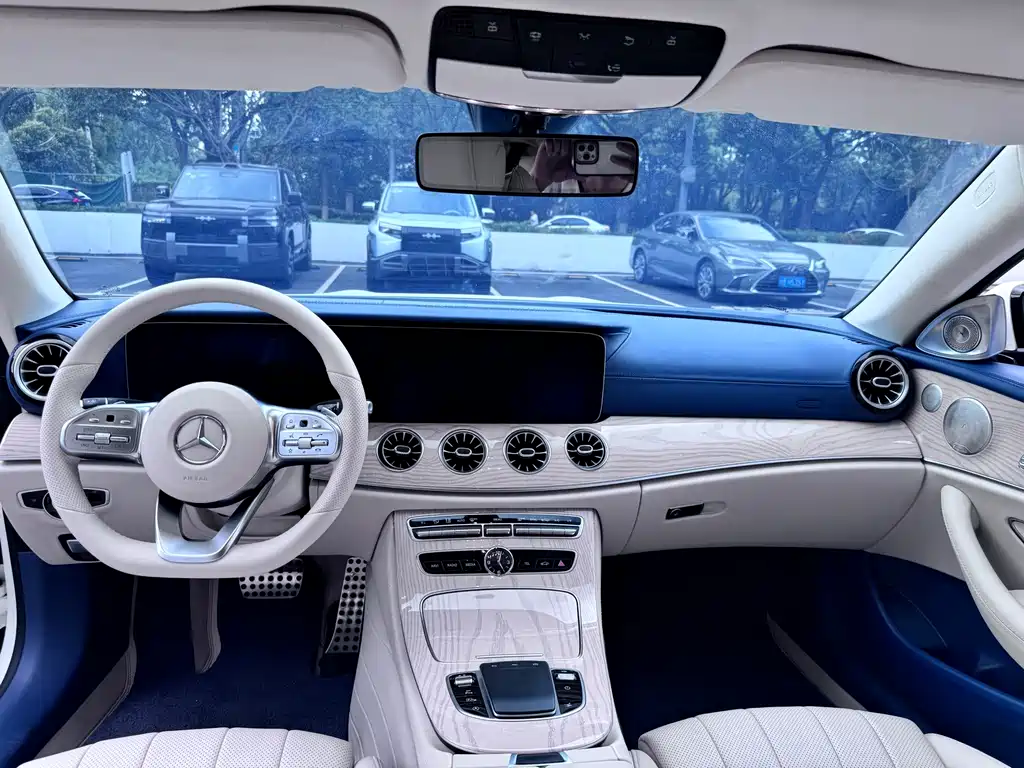 Mercedes-Benz E-Class (Import) — миниатюра 8