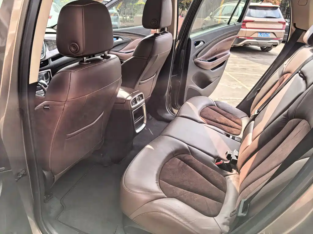 Buick Envision Plus — фотографии объявления, Фото 12