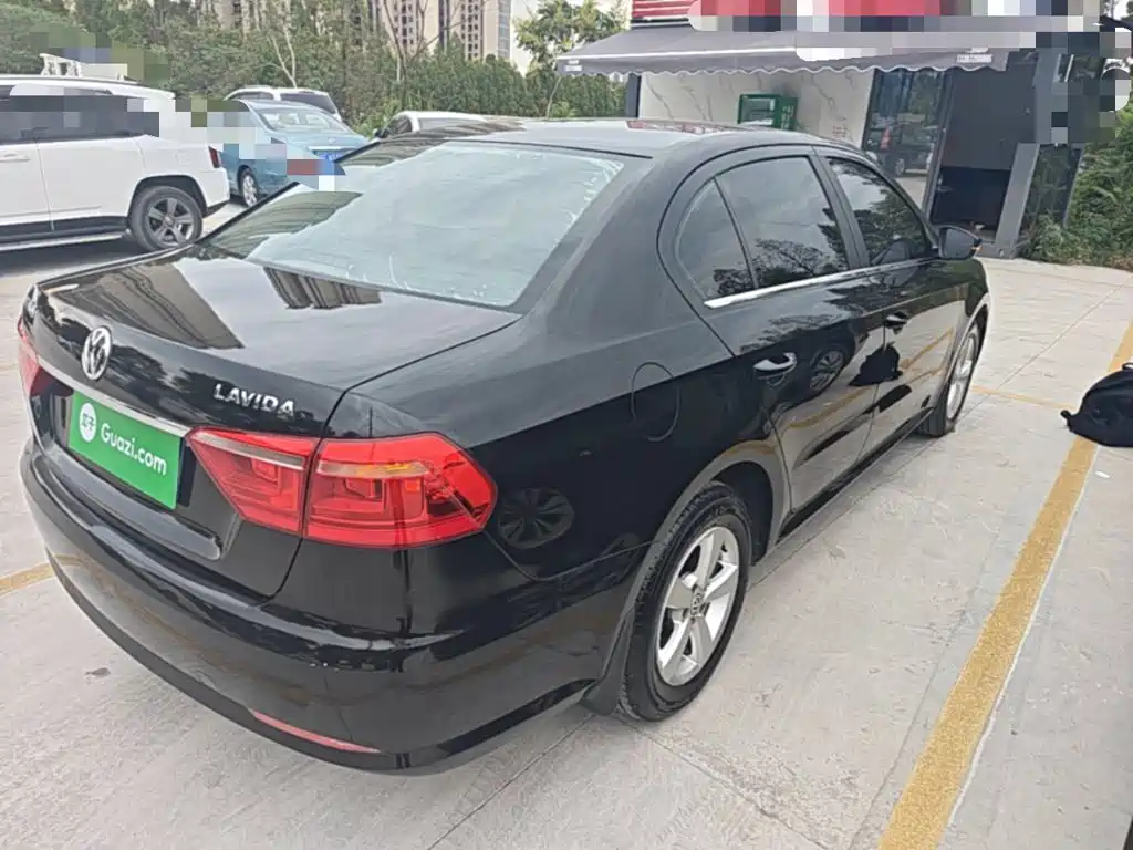 Volkswagen Lavida — миниатюра 7