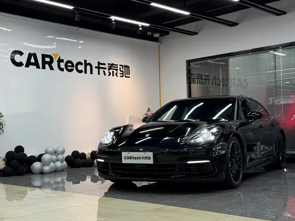 Porsche Panamera Hybrid