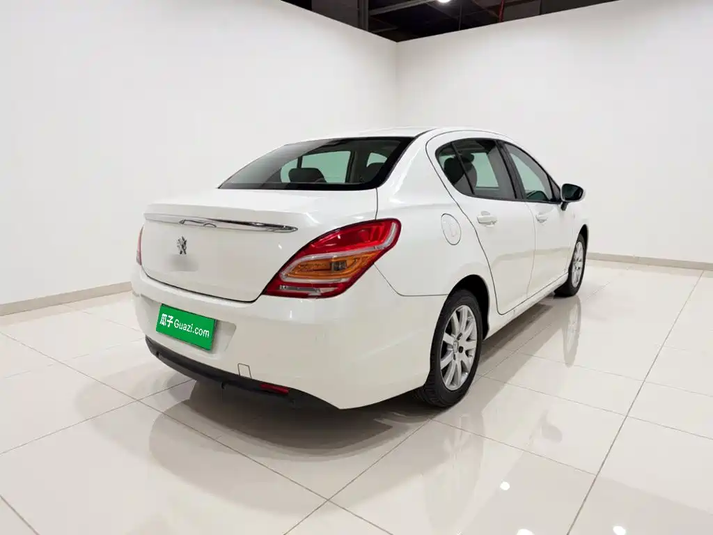 Peugeot 308 — миниатюра 6