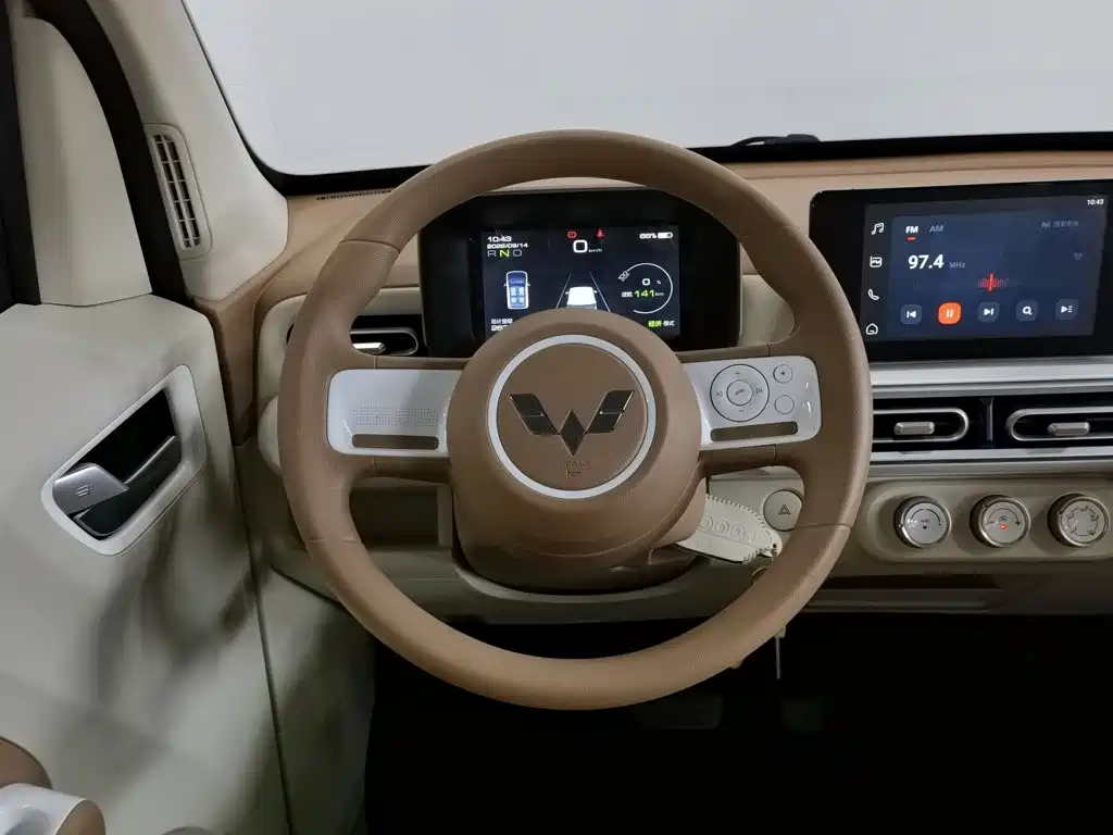 Wuling MINIEV — миниатюра 11