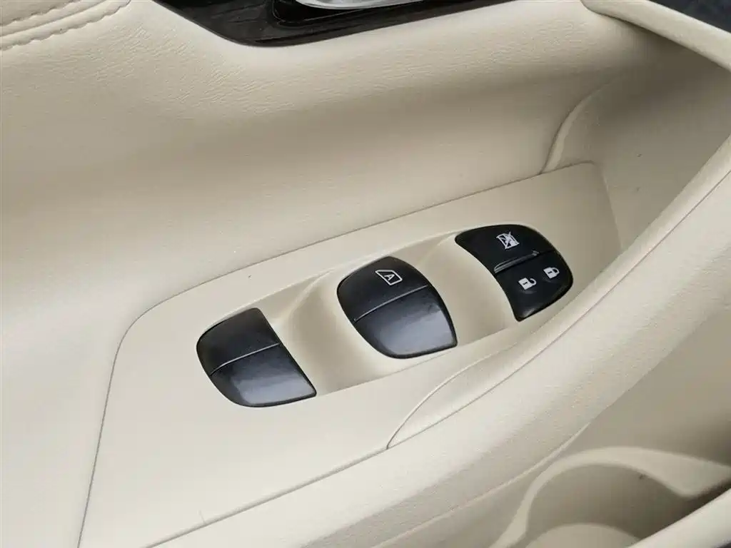 Nissan Altima 2016 2.0L XE Fashion