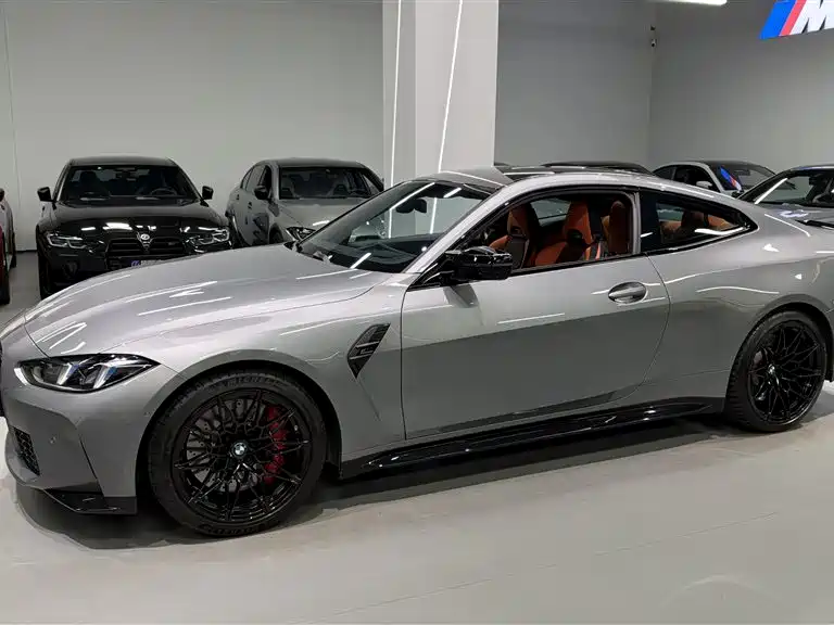 BMW M4 — миниатюра 3