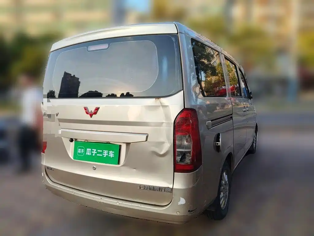Wuling Rongguang V — миниатюра 6