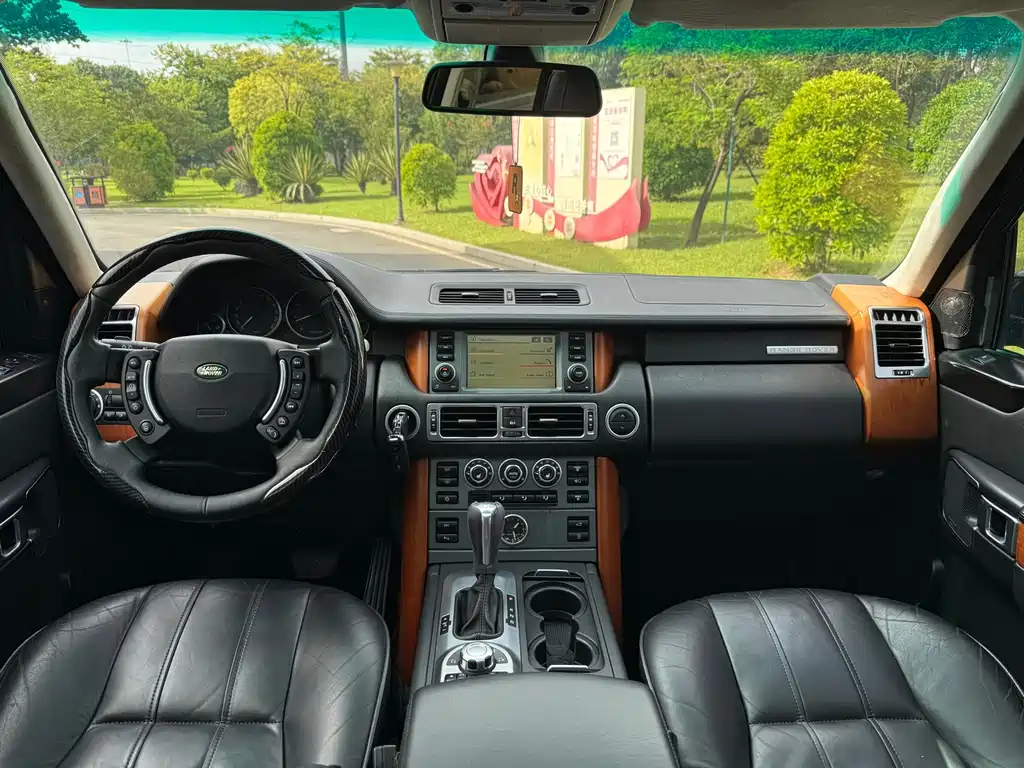 Land Rover Range Rover — миниатюра 7