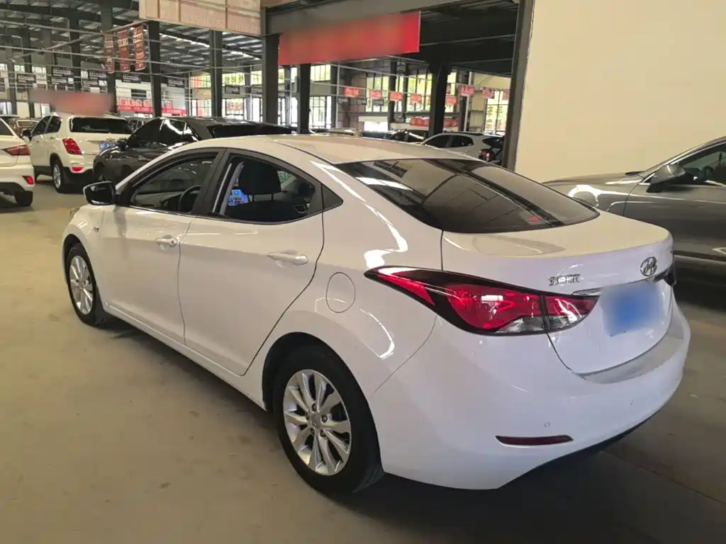 Hyundai Elantra Langdong — миниатюра 5