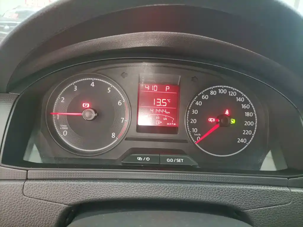 Volkswagen Santana — миниатюра 12