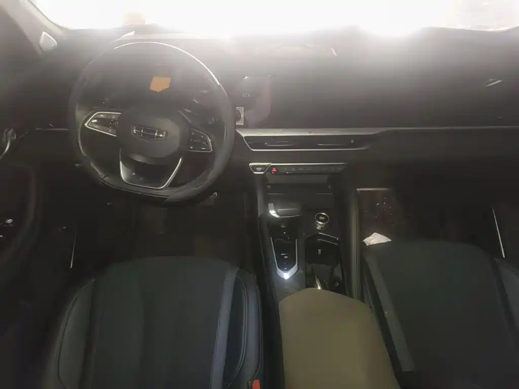 Geely Xingyue L — миниатюра 10