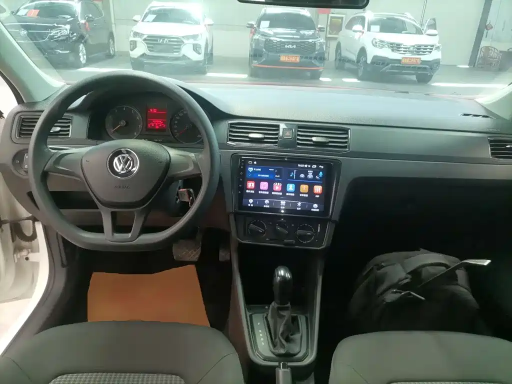 Volkswagen Santana — миниатюра 10