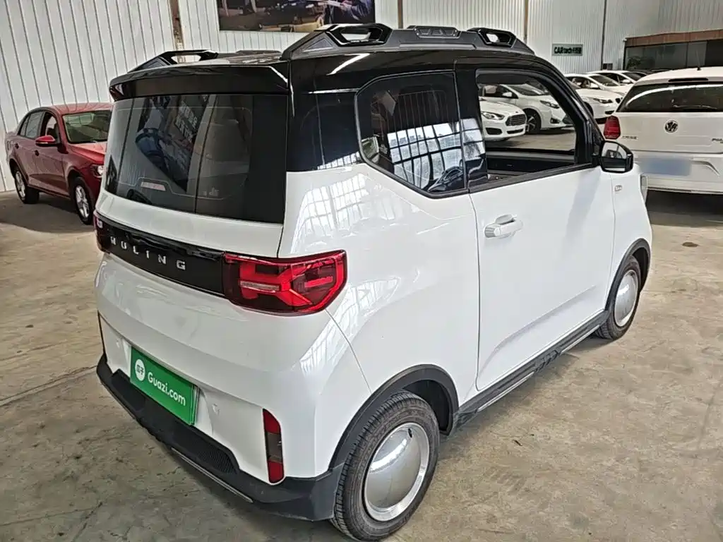 Wuling MINIEV — миниатюра 7