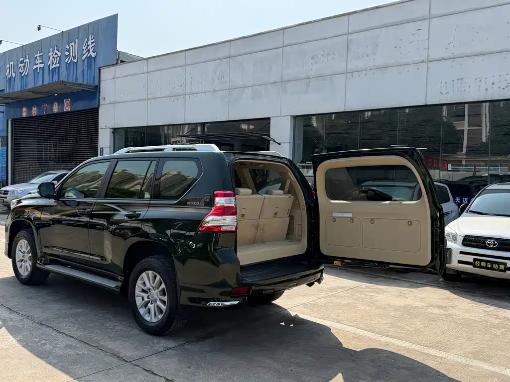 Toyota Prado (Import) — миниатюра 8