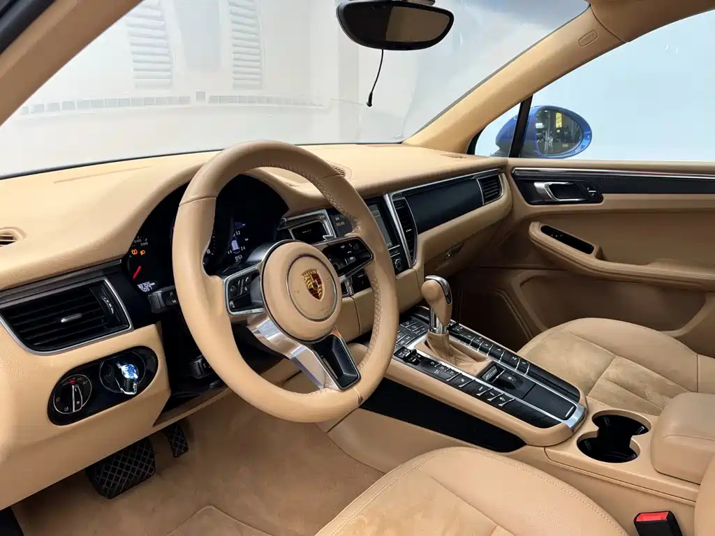 Porsche Macan — миниатюра 14