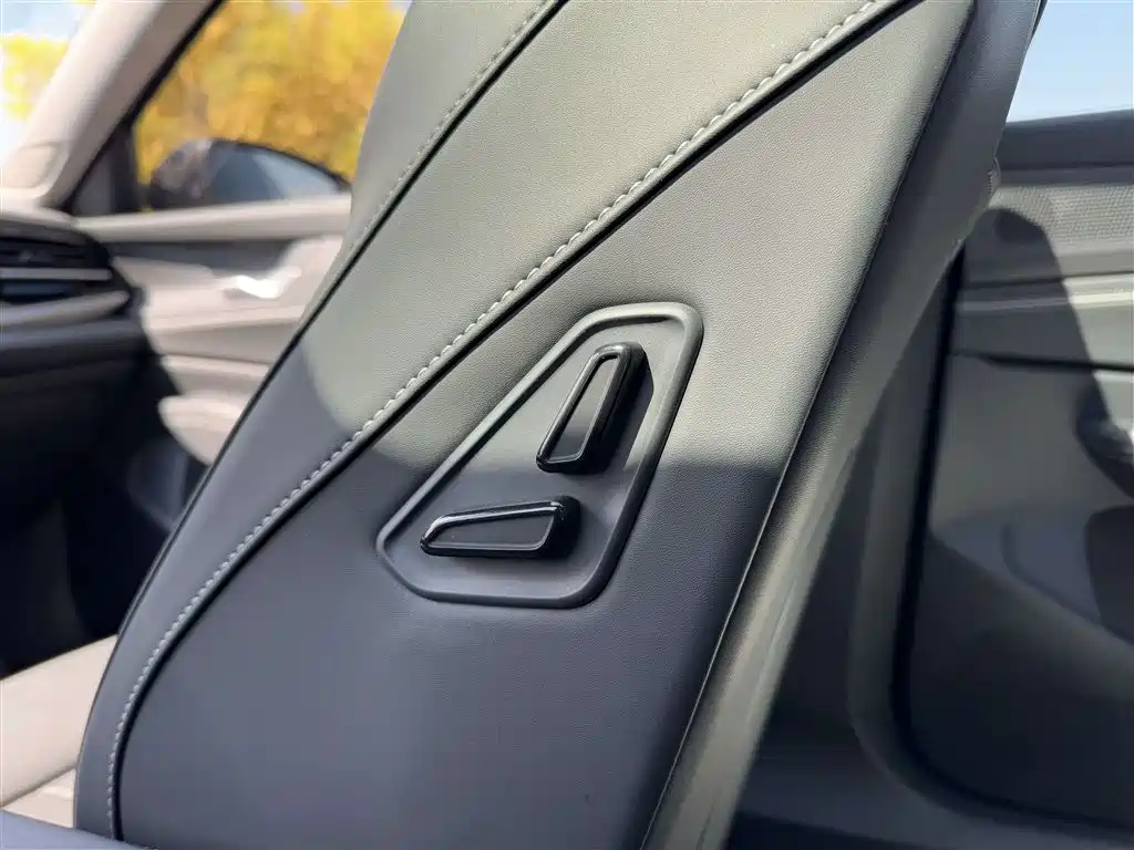 Volkswagen Passat — миниатюра 13
