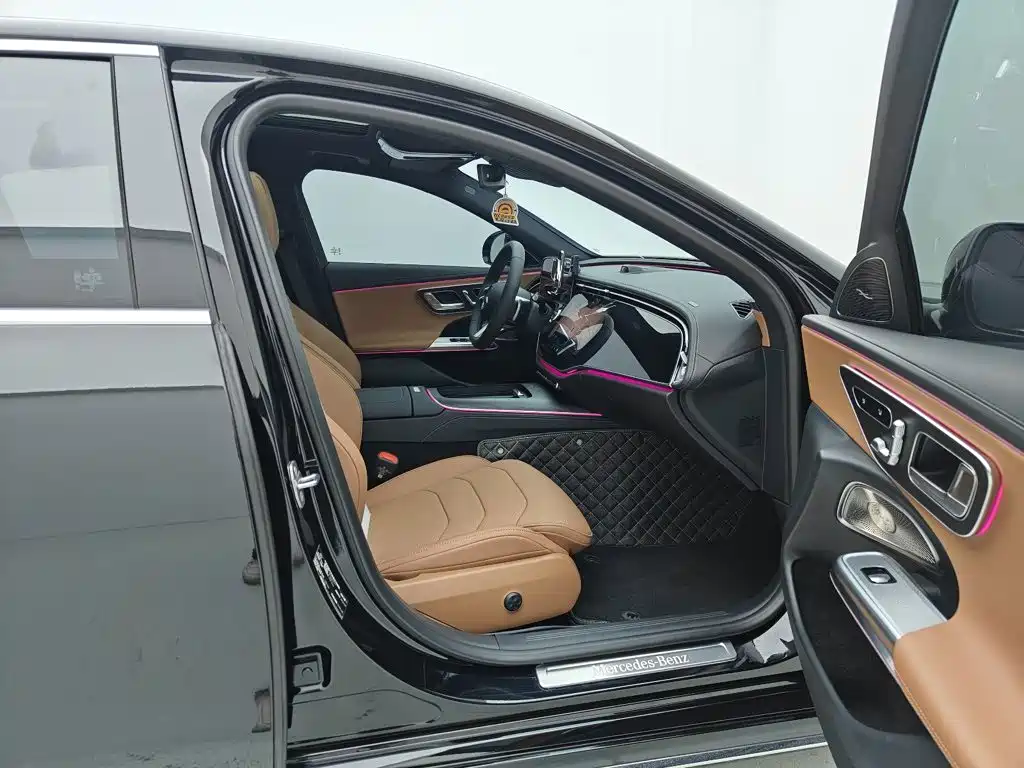 Mercedes-Benz E-Class id 4622396 из Китая 23