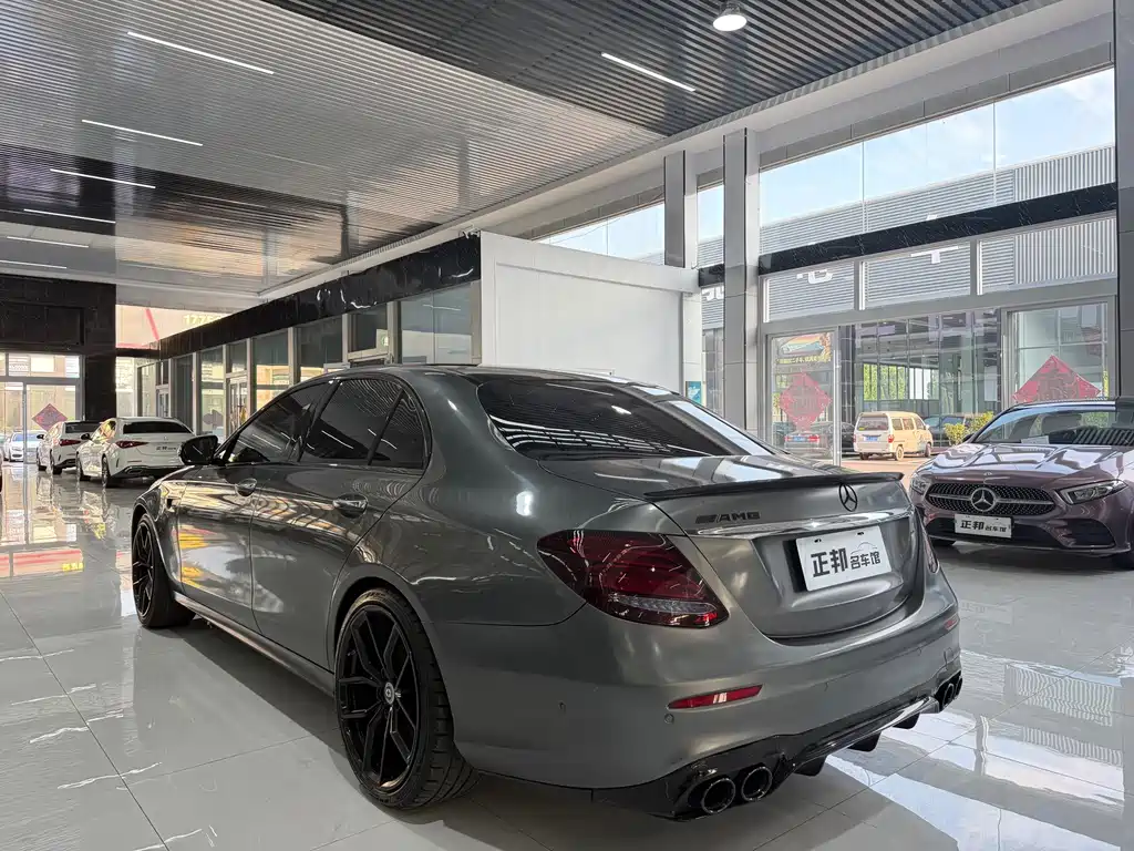 Mercedes-Benz E-Class AMG — миниатюра 5