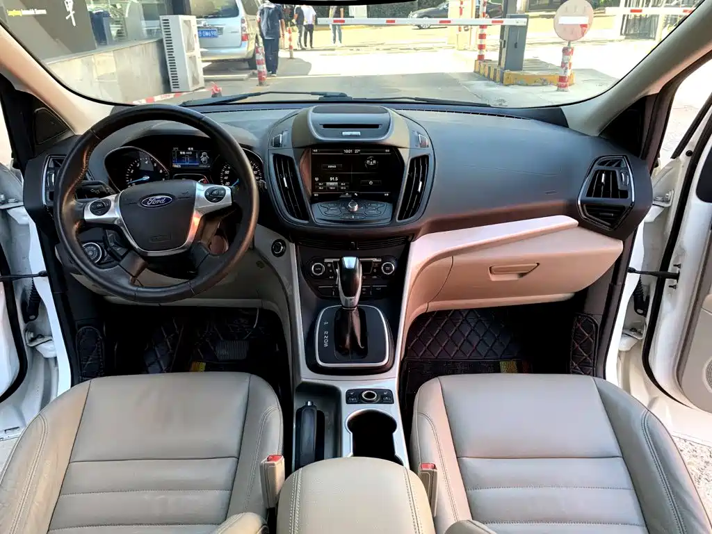 Ford Kuga — миниатюра 6
