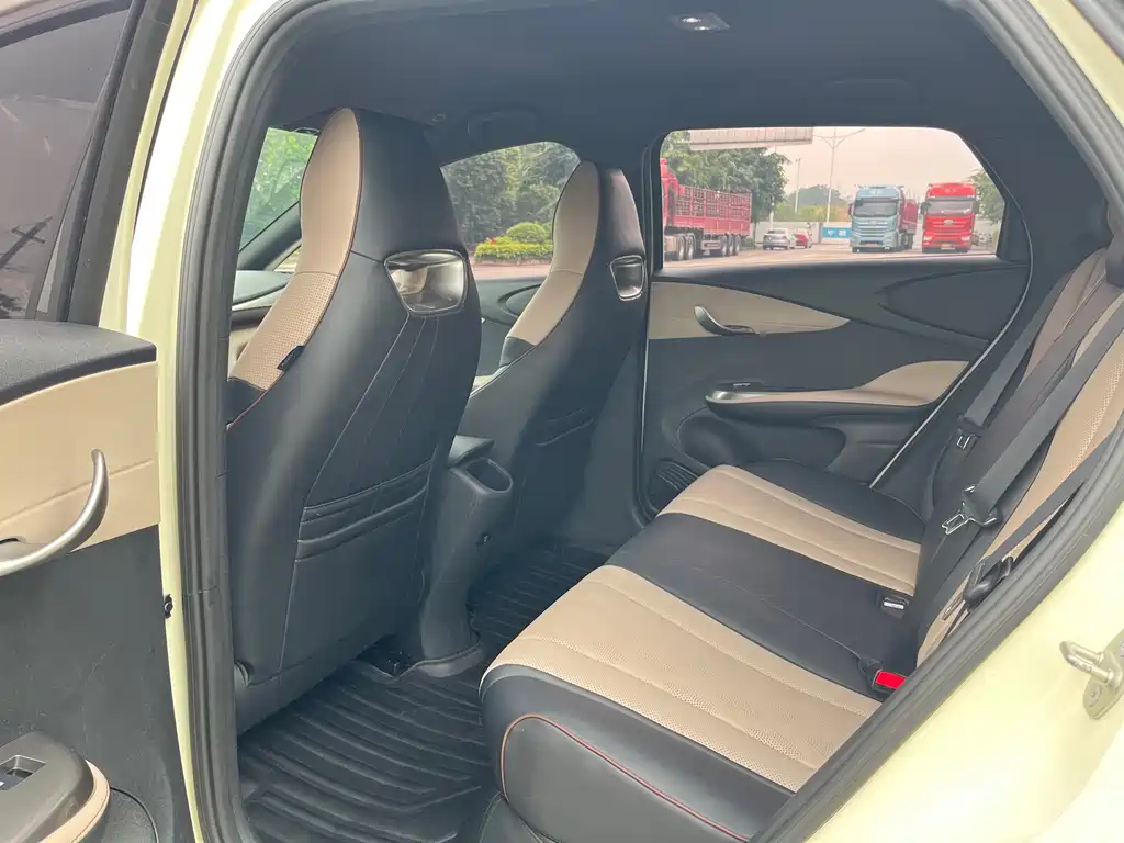 BYD Dolphin — миниатюра 9